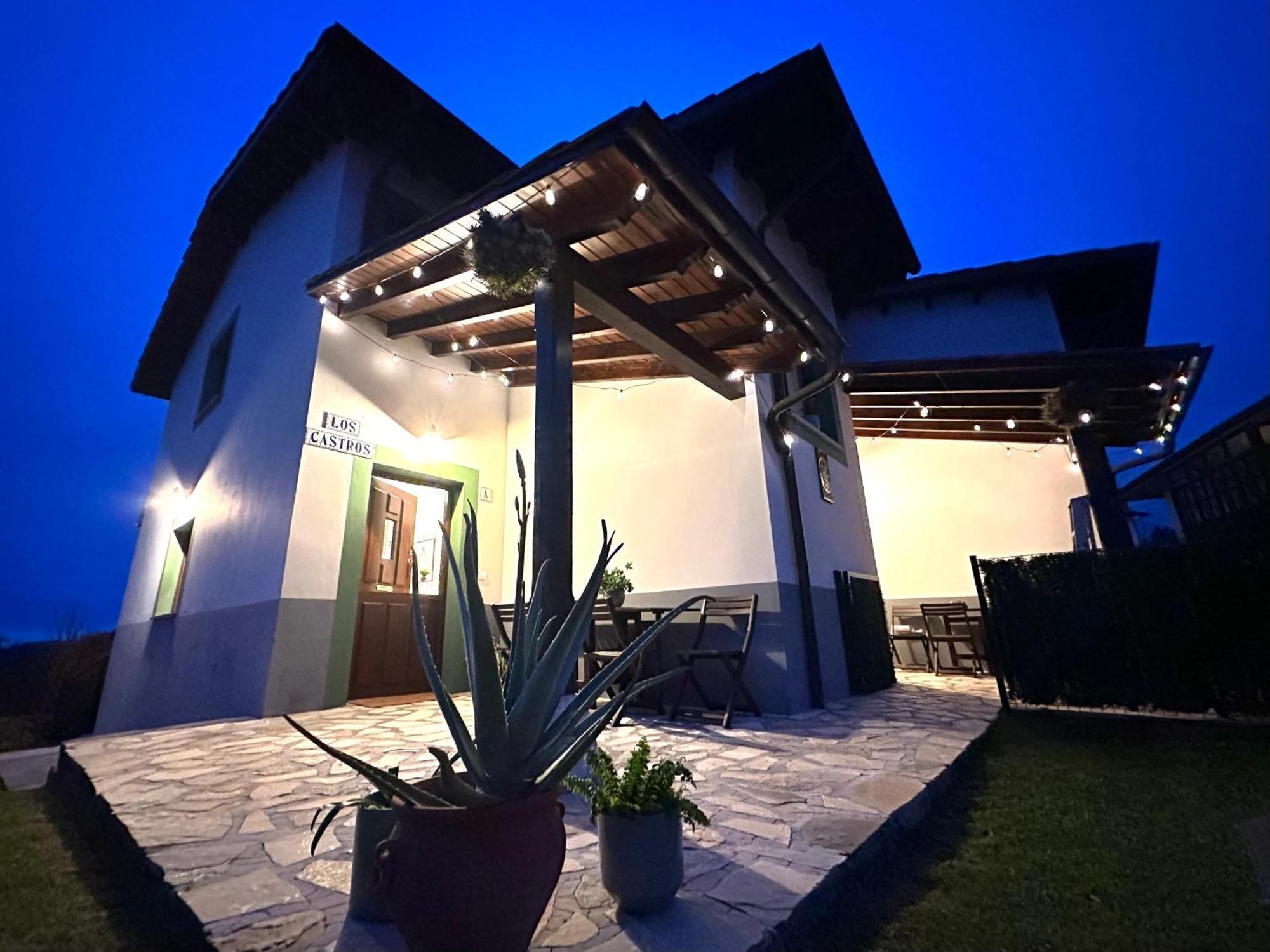 Los Castros Apartamentos Rurales A Llames de Pria Екстер'єр фото